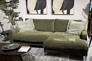 CARO - kleine Polsterecke in Cordstoff moos